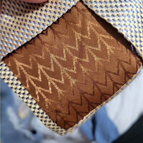 Michael Kors Men's Iridescent imported Silk Neck-Tie - Picture 6 of 12